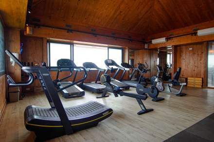 Hôtel avec Salle de Fitness à Dakar · Le Fit Center · Terrou-Bi