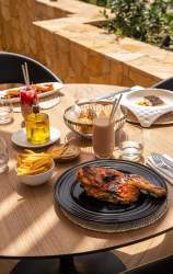 Restaurant en Bord de Mer à Dakar · La Terrasse · Terrou-Bi