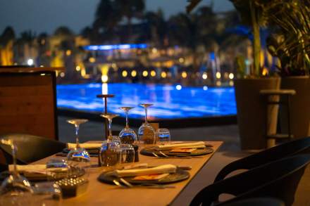 Restaurant en Bord de Mer à Dakar · La Terrasse · Terrou-Bi