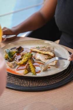 Restaurant en Bord de Mer à Dakar · La Terrasse · Terrou-Bi