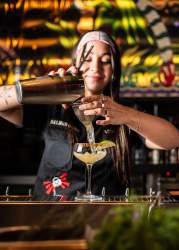 DIAMONO X SALMON GURU