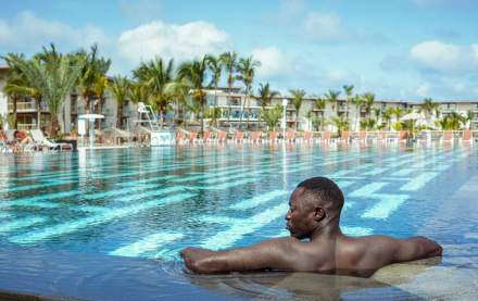 Hôtel Piscine Dakar · Le Solarium · Terrou-Bi