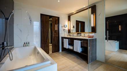 <span><span><span><span>Suite Diplomate vue sur mer - Terrou-Bi Dakar - Hotel 5 étoiles</span></span></span></span><br />
 